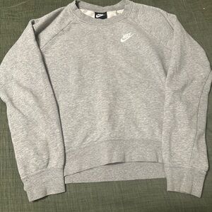 Women’s cropped size S Nike sweatshirt